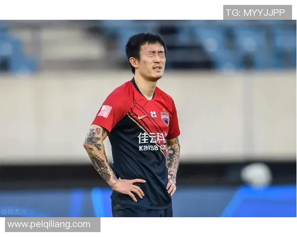 国足姜至鹏：从边缘球员到国家队主力的励志之路与未来展望